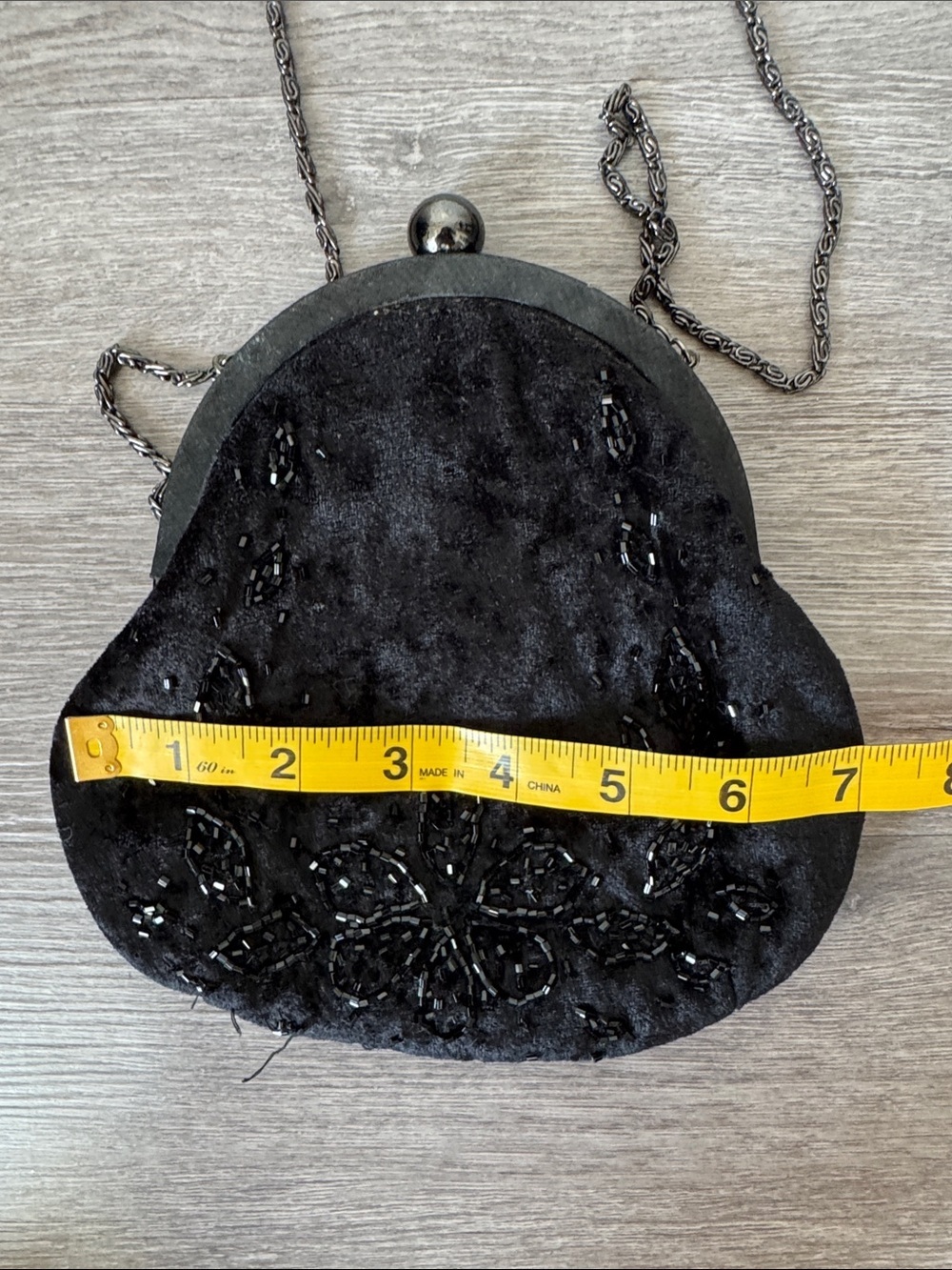 Black Beaded Velvet Evening Kiss Lock Bag - Picture 7 of 9